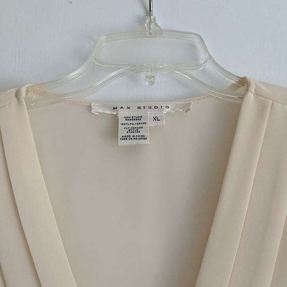 Max Studio Blouse - Picture 4 of 5